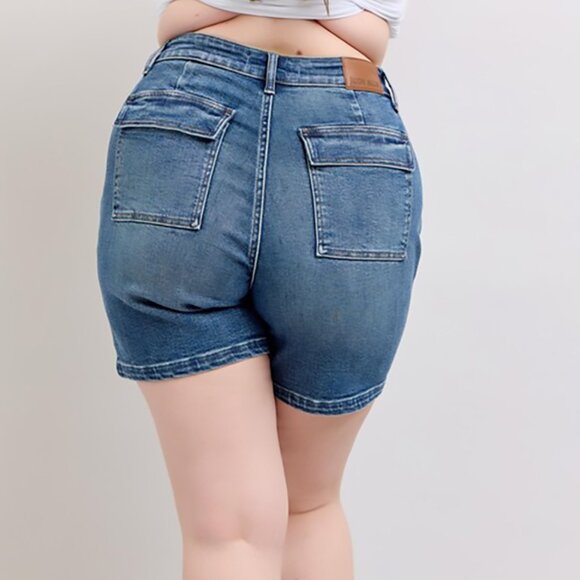 NWT Judy Blue Plus Size High Rise Denim Shorts w Back Flap Pockets, Seam Detail - Picture 3 of 7